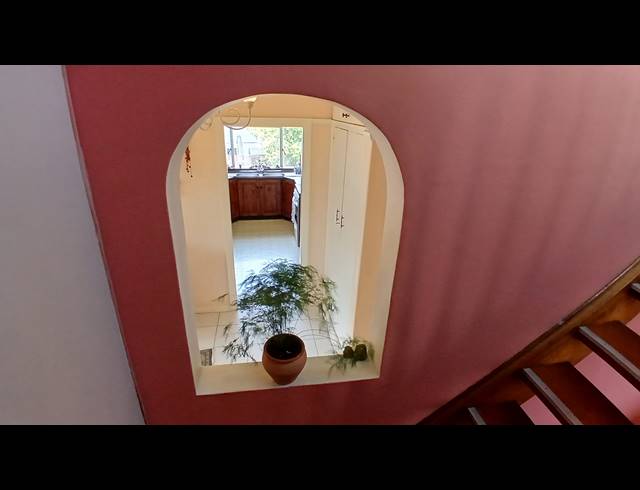 2 BEDROOM APARTMENT FOR SALE IN ESSENWOOD